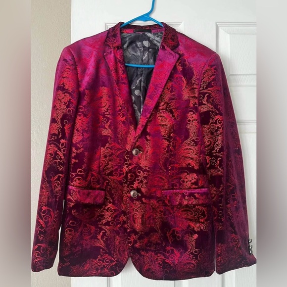 Elegant Velvet Blazer with Gold Brocade